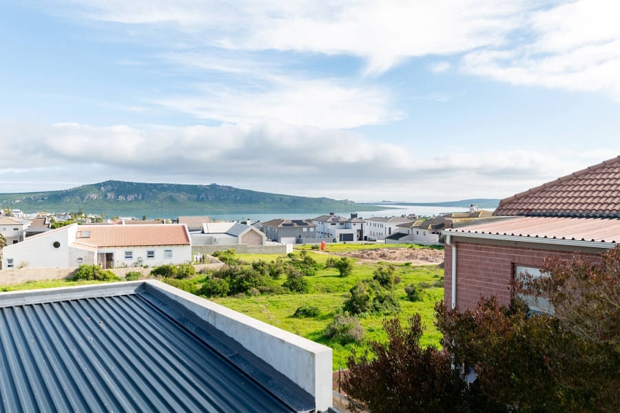 6 Bedroom Property for Sale in Myburgh Park Western Cape